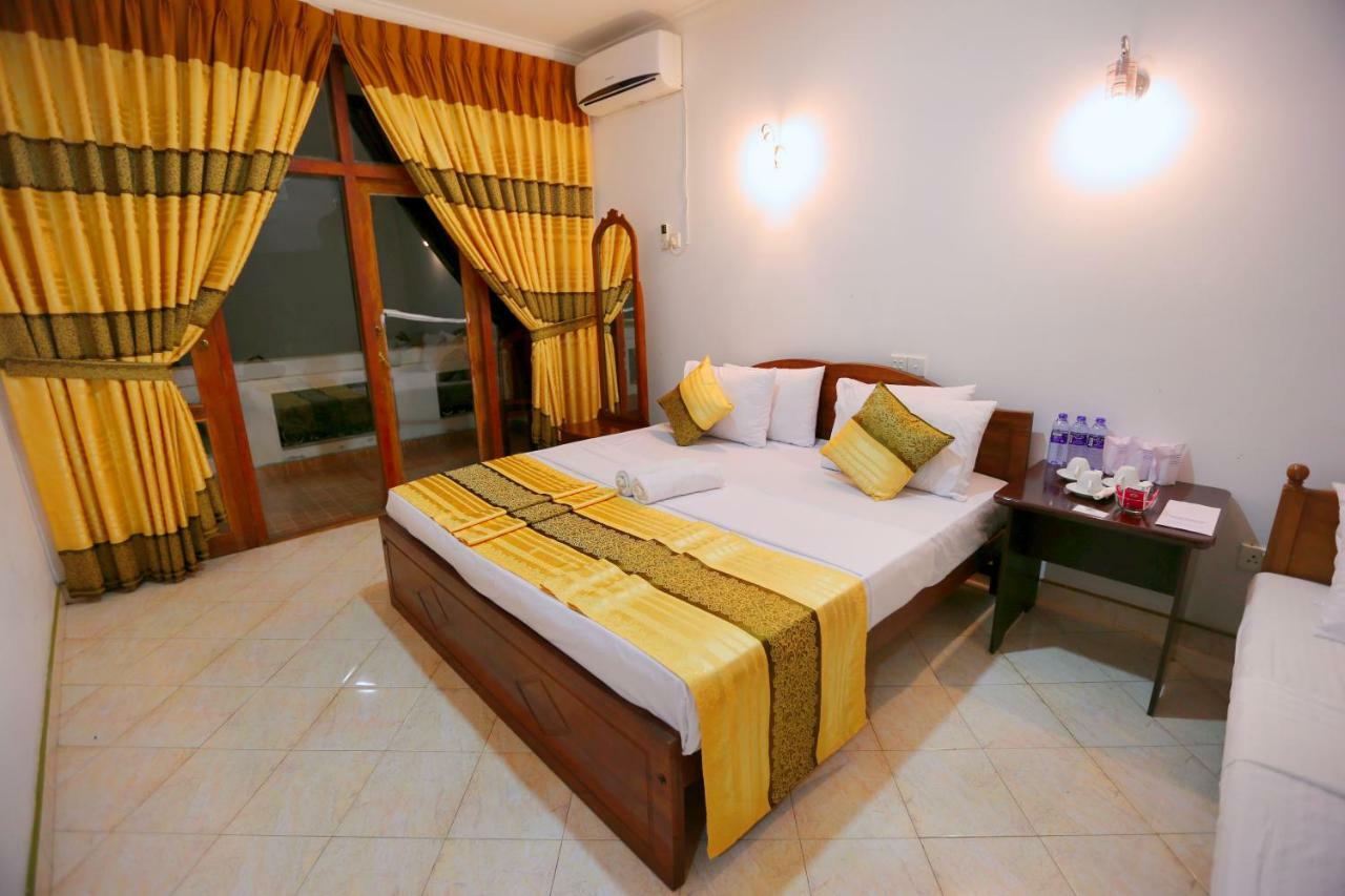 Sirimalwatta Hotel Mahaweli Spring מראה חיצוני תמונה