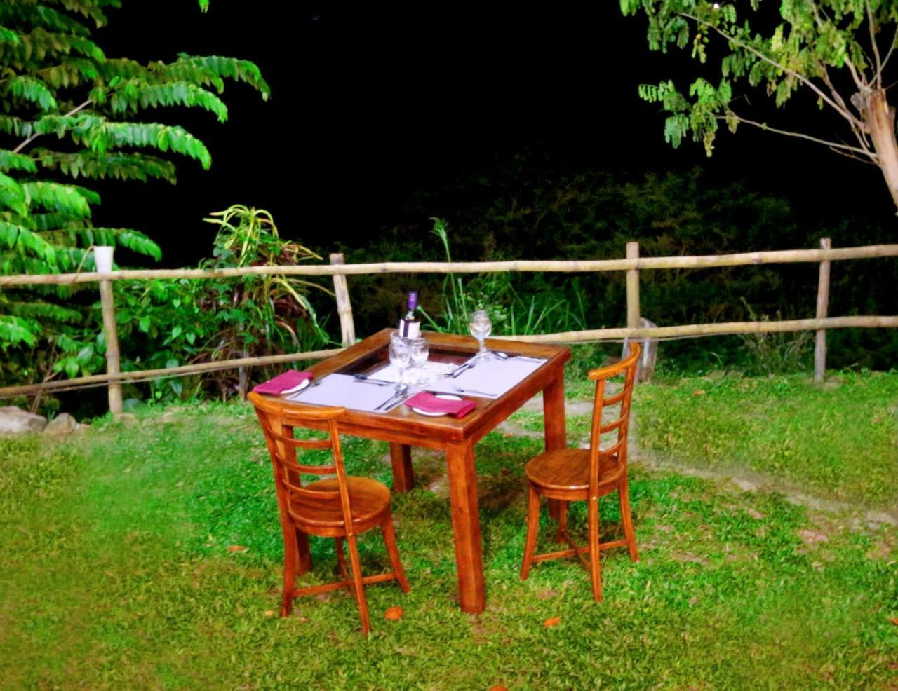 Sirimalwatta Hotel Mahaweli Spring מראה חיצוני תמונה