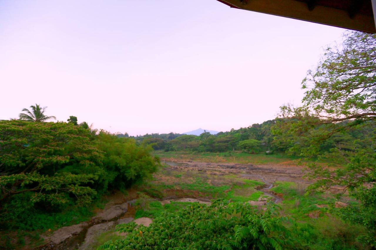Sirimalwatta Hotel Mahaweli Spring מראה חיצוני תמונה